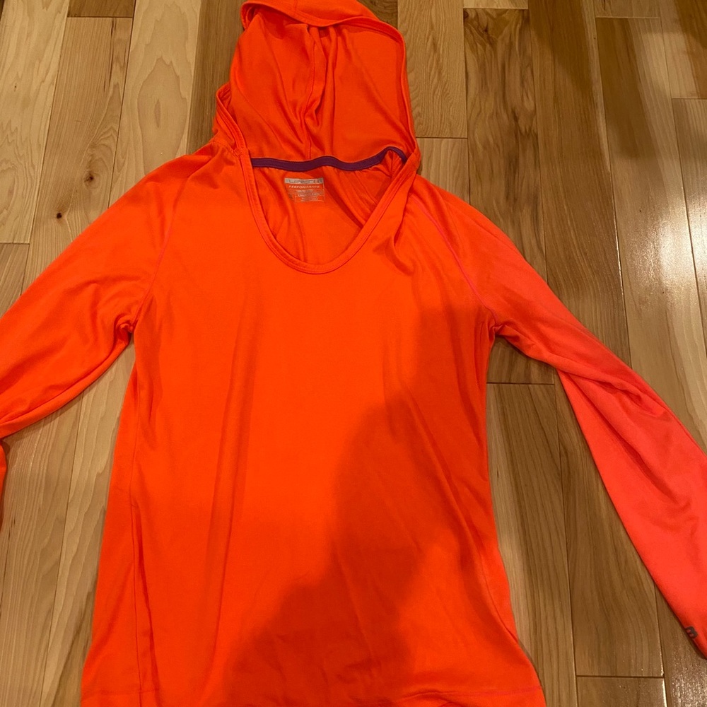 workout shirt